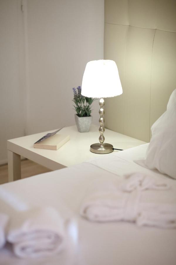 Os Reais - Apt In Front Of The Beach In Centeanes Carvoeiro  Exterior foto