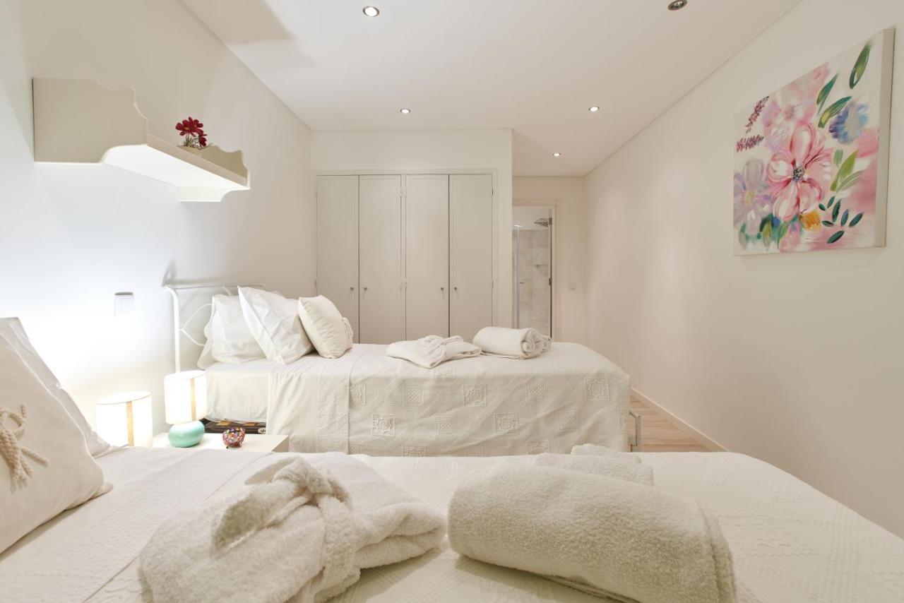 Os Reais - Apt In Front Of The Beach In Centeanes Carvoeiro  Exterior foto