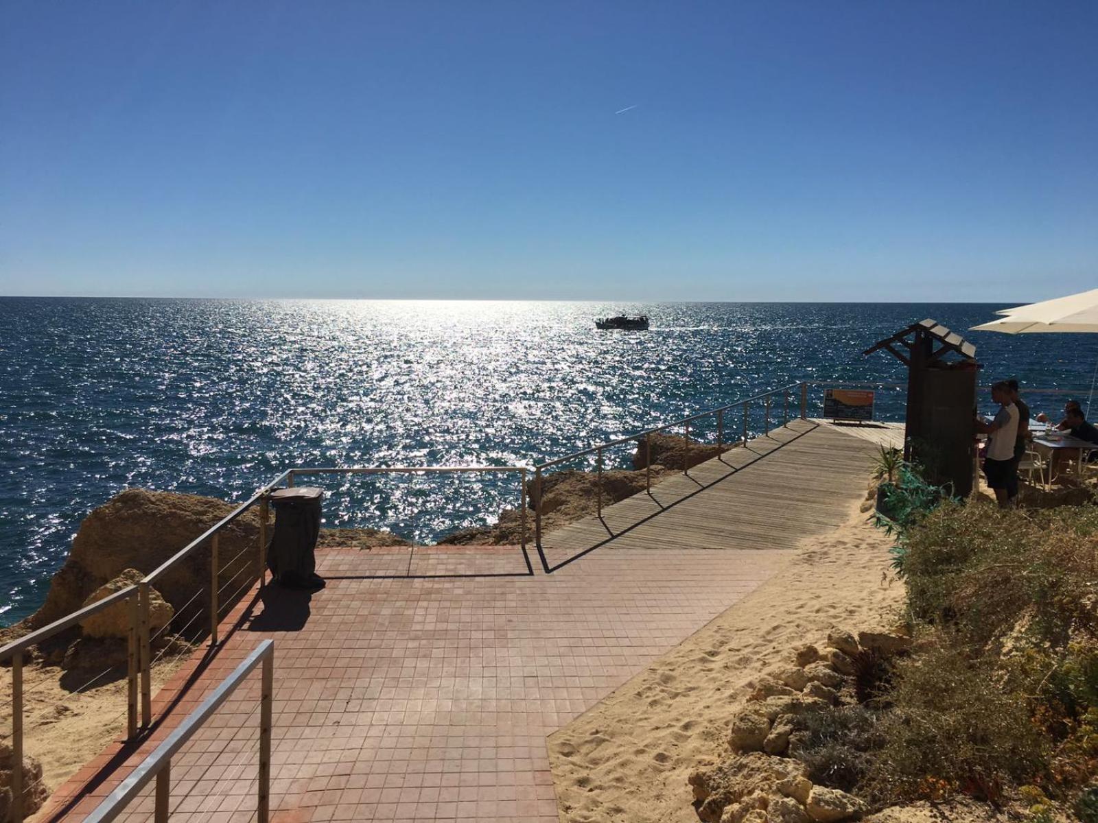 Os Reais - Apt In Front Of The Beach In Centeanes Carvoeiro  Exterior foto